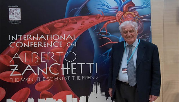Alberto Zanchetti, durante la celebrazione in suo onore a Barcellona