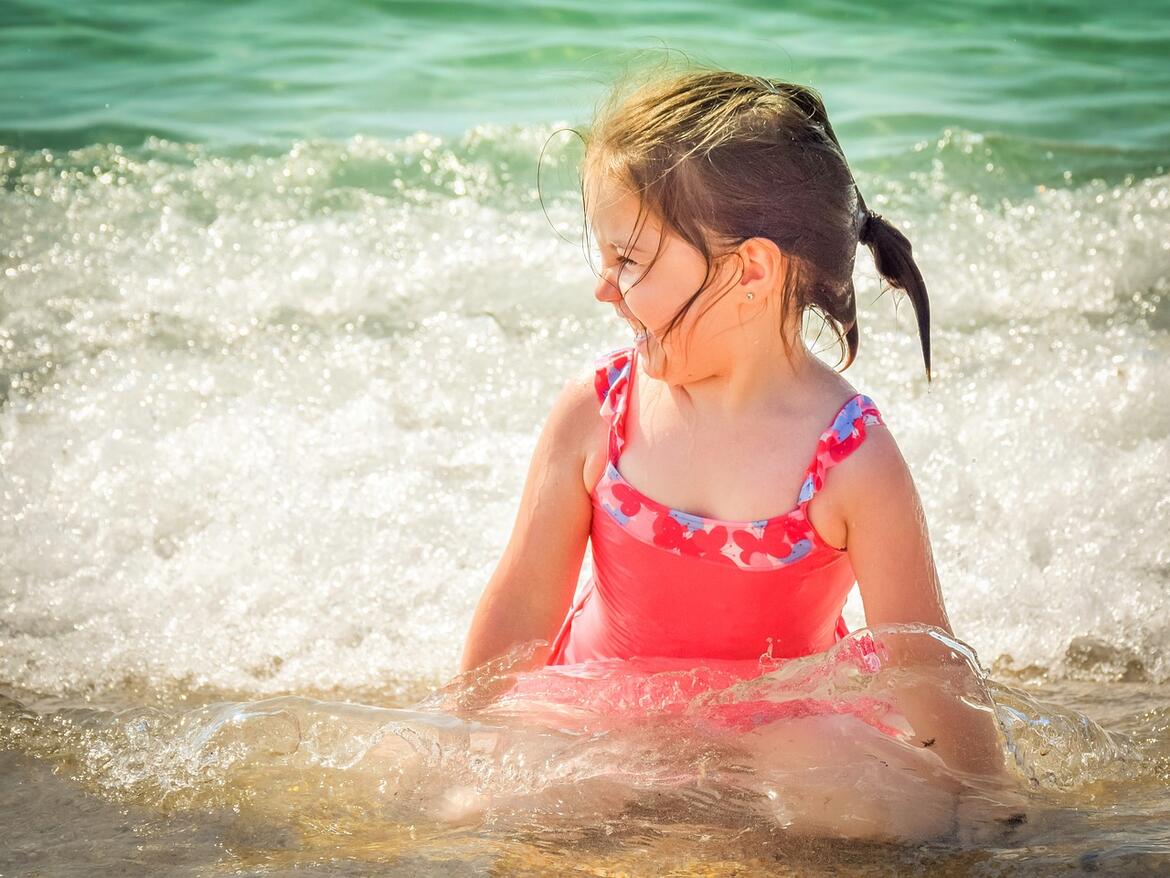 paura acqua bambina al mare